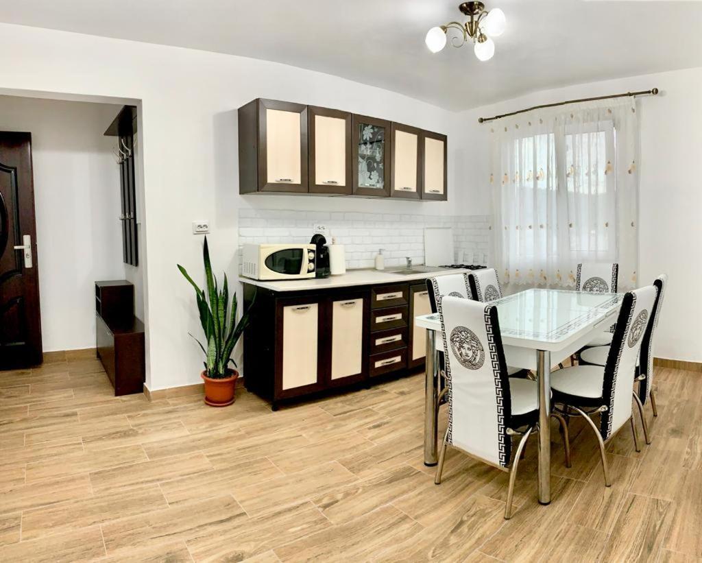 Cazare Apartament Orsova Daire Dış mekan fotoğraf